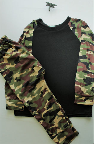 2 Piece Camouflage Long Sleeve Tee With Pant Suit